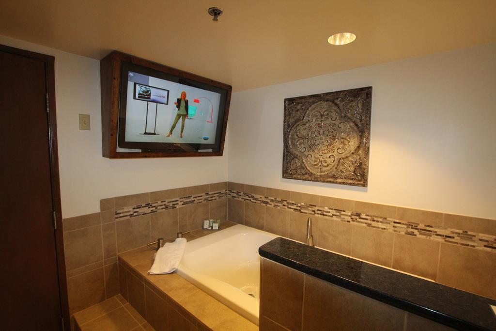 Grand Z Hotel Casino By Red Lion Hotels (Adults Only) Central City Екстериор снимка